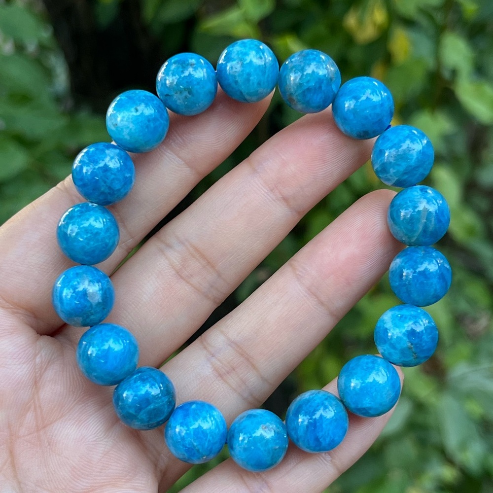 11.5mm‎ stretchable blue apatite bracelet